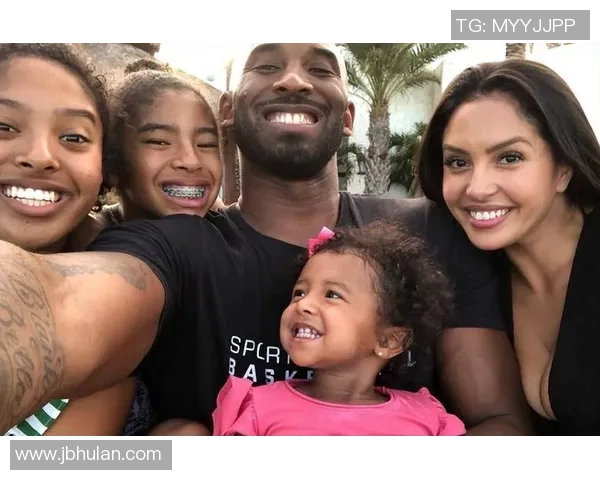 科比与足球明星的命运交错悲剧背后揭示的运动员人生故事